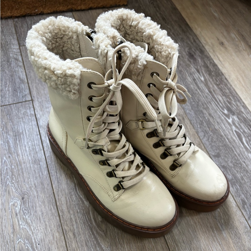 Circus by Sam Edelman Cream Lace-Up Combat Boots size 8